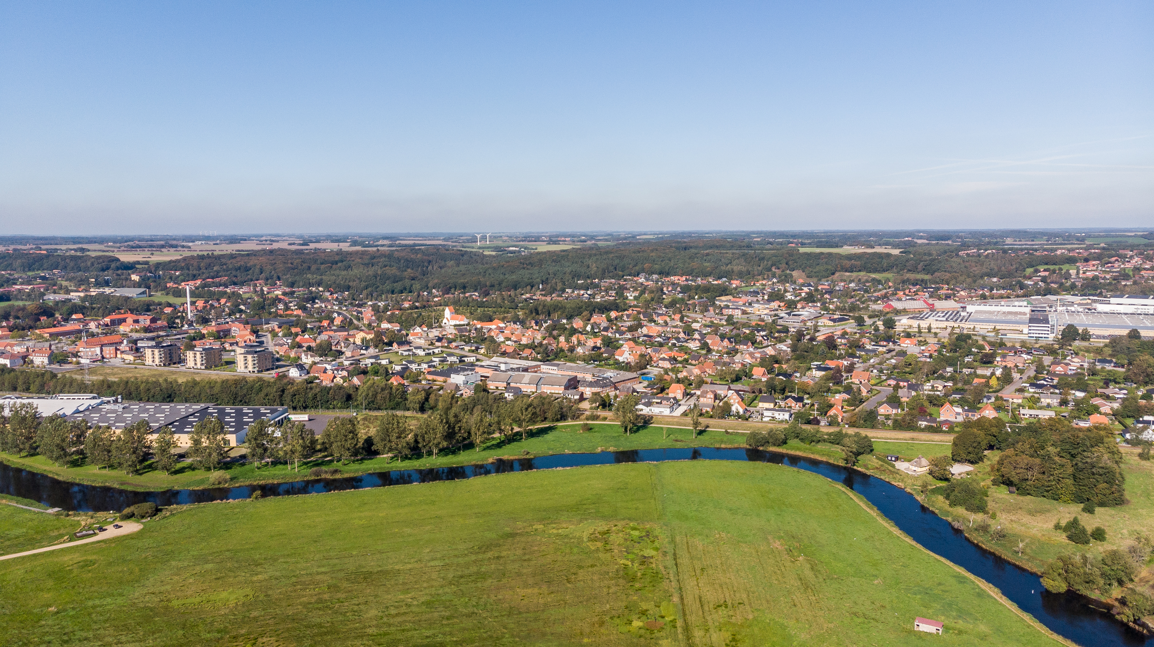 Luftfoto af Gudenåen