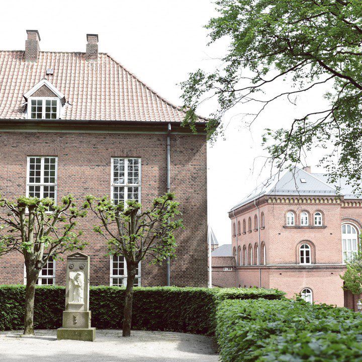 Hans Tausens minde i Domkirkekvarteret