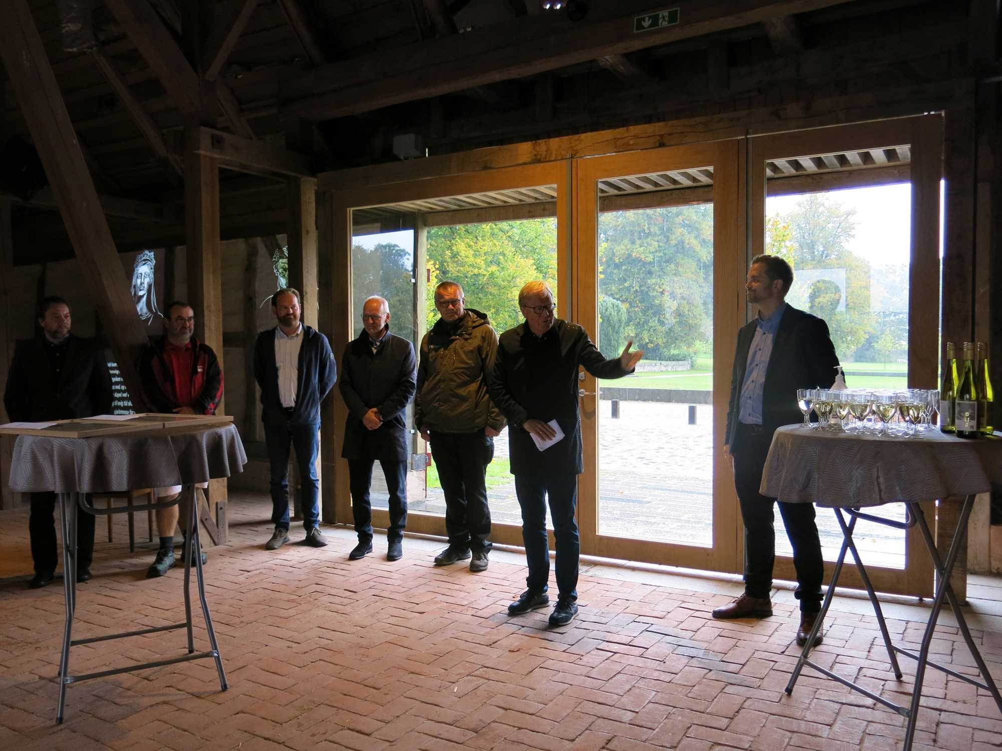 Indvielse af De fem Halder 2022 - borgmester Ulrik Wilbek holder tale