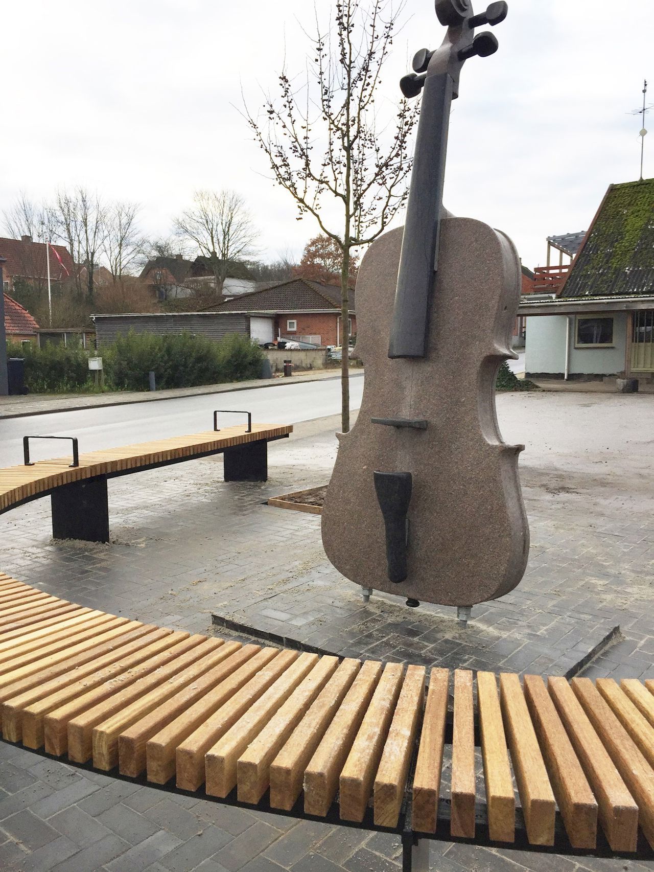 Købmandspladsen med inventar og kunst